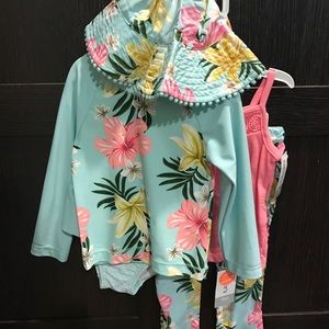 Carters Hawaiian 3 piece set.
